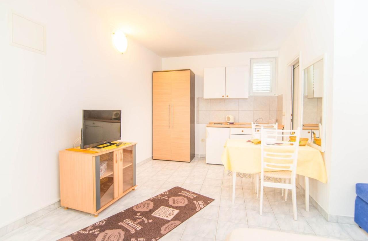 Apartments Mili 732 Makarska Ngoại thất bức ảnh