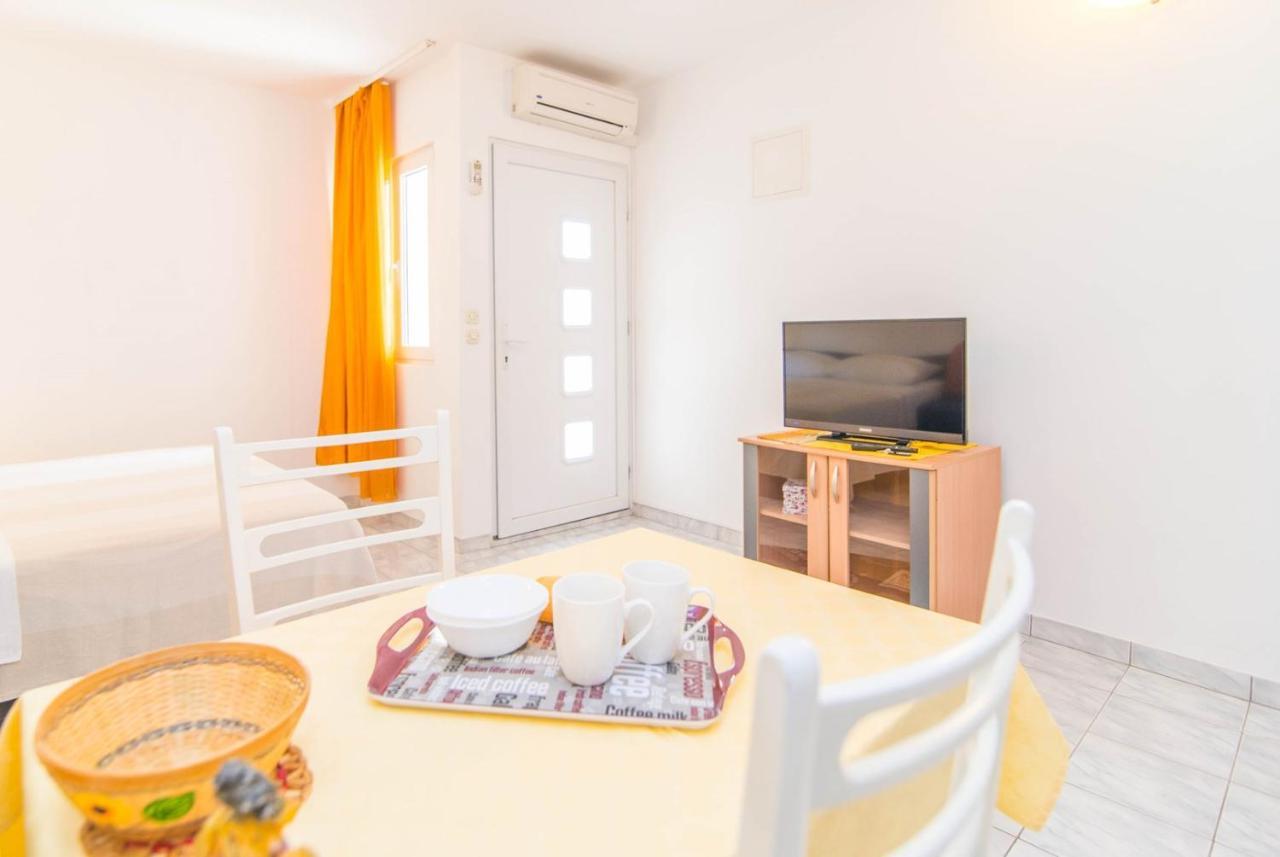 Apartments Mili 732 Makarska Ngoại thất bức ảnh