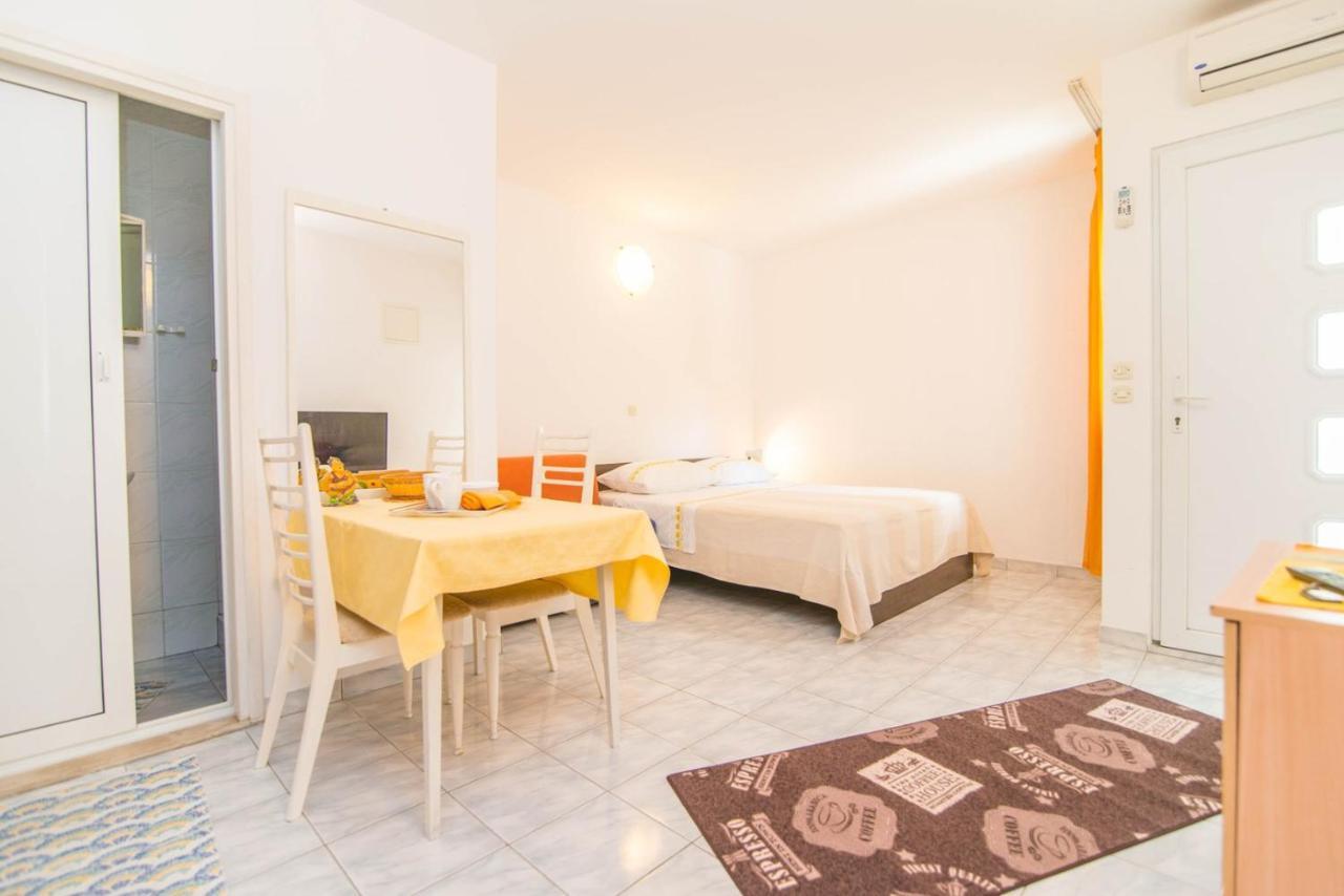 Apartments Mili 732 Makarska Ngoại thất bức ảnh