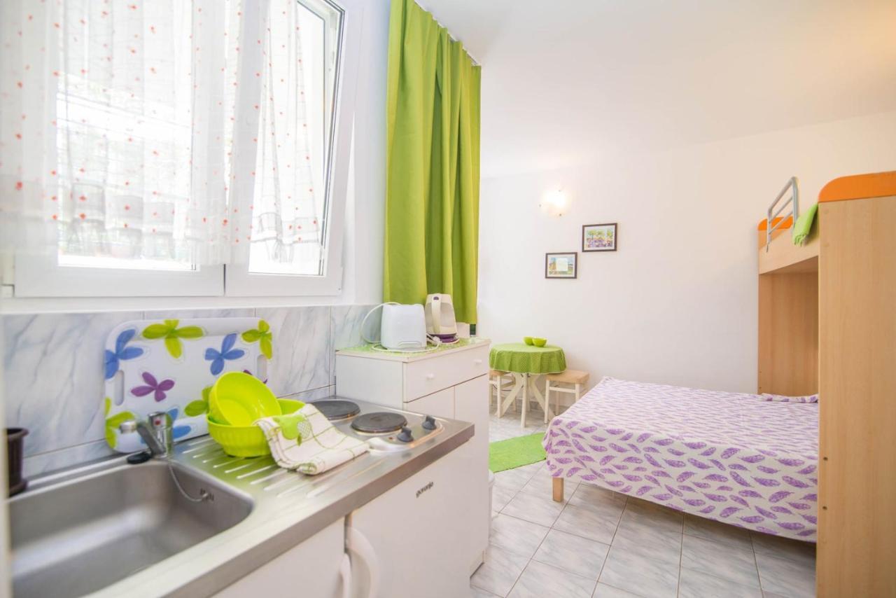 Apartments Mili 732 Makarska Ngoại thất bức ảnh