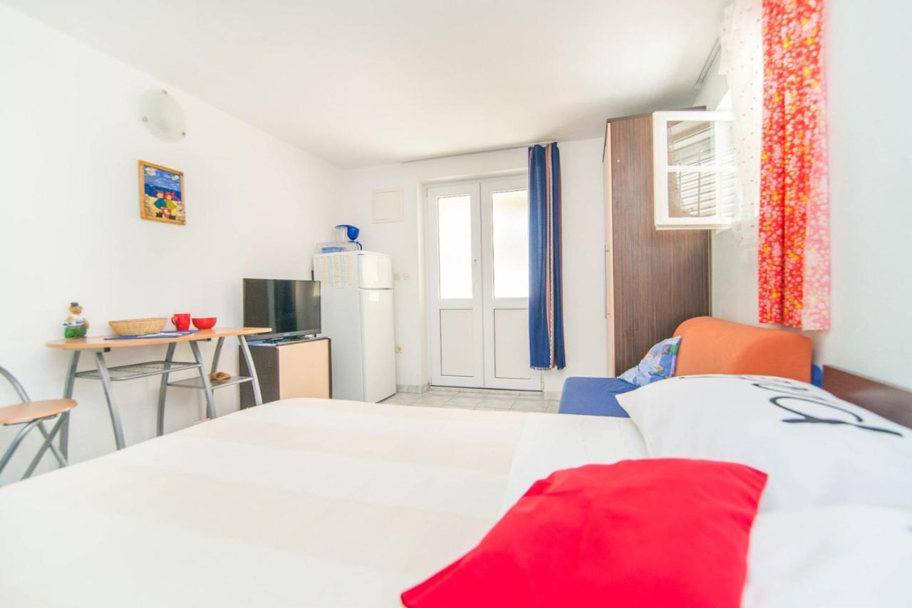 Apartments Mili 732 Makarska Ngoại thất bức ảnh