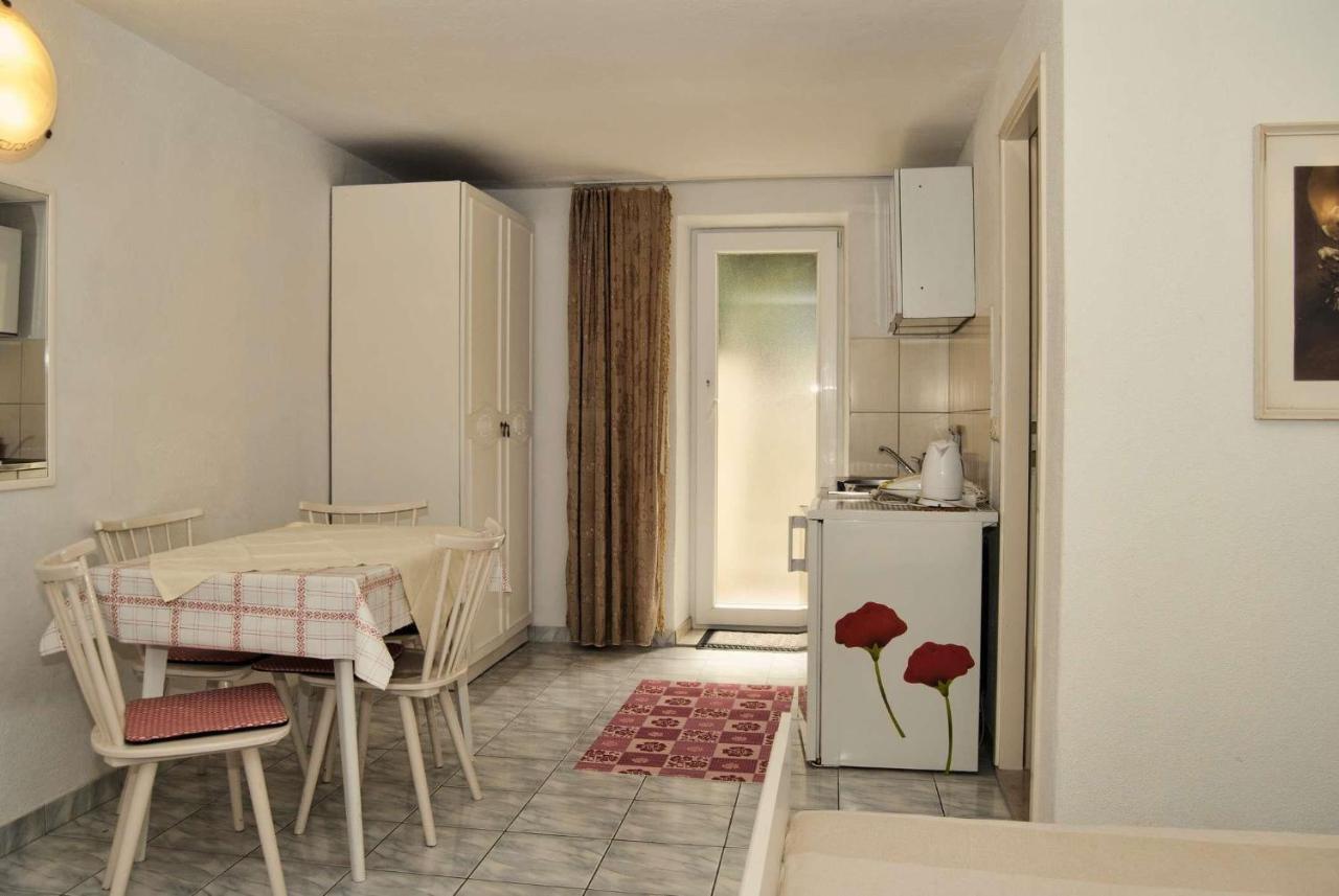 Apartments Mili 732 Makarska Ngoại thất bức ảnh